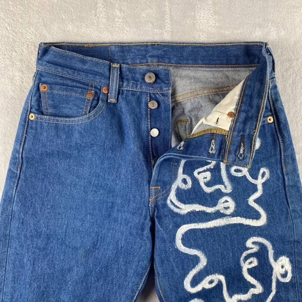 Levis Jeans Mens 29x32 Blue 501 Straight Button Fly Western Design Art Denim